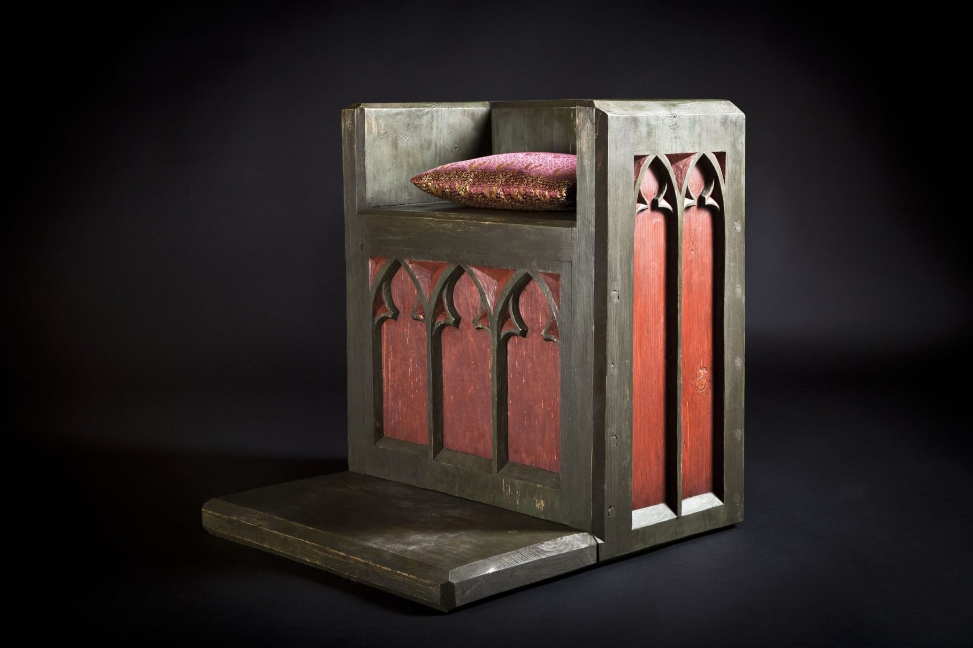 Gotický nábytek | Ladislav Sluka